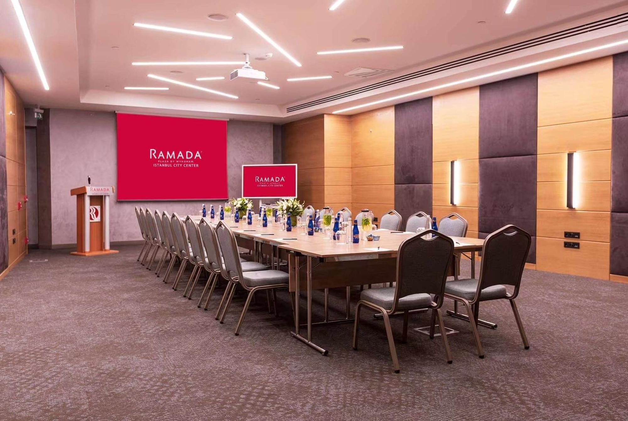 Ramada Plaza By Wyndham Istanbul City Center Bagian luar foto